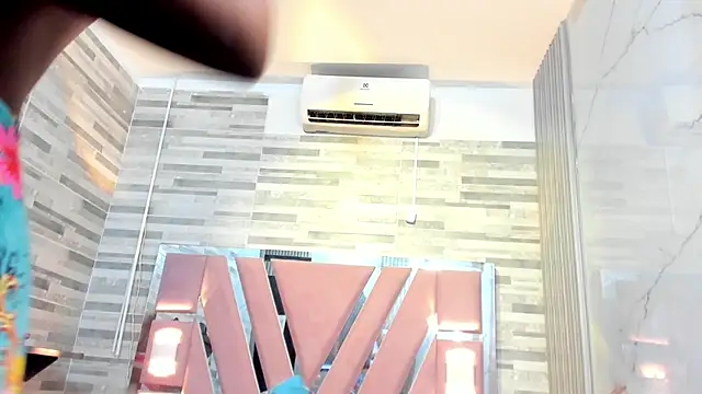 Snapshot of ebony_march chatting on 11/29/25, 06:33 ebony march online show from 11/29/25, 06:33