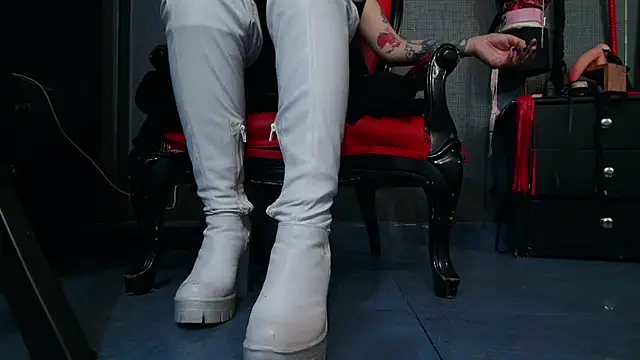 LusstCruella online show from 01/29/25, 09:39