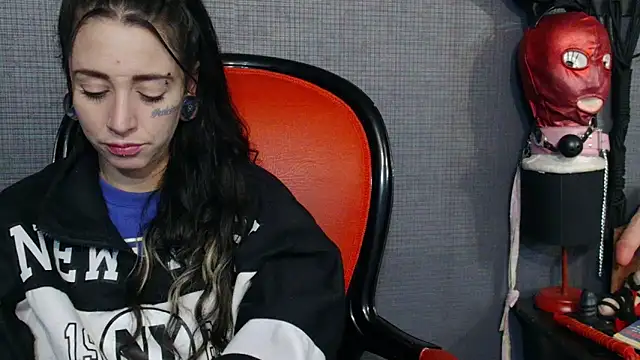 LusstCruella online show from 03/02/25, 05:36