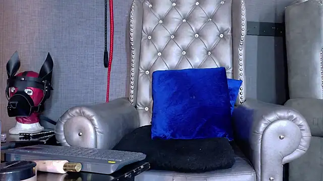 LusstCruella online show from 10/24/25, 01:24