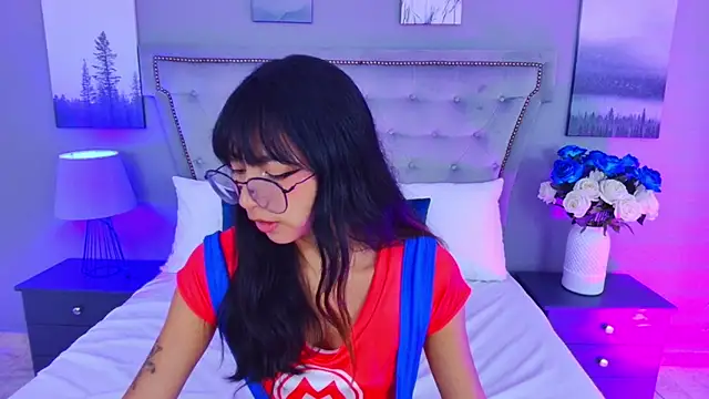 Snapshot of Yommi_Winx chatting on 09/30/25, 12:04 Yommi Winx online show from 09/30/25, 12:04