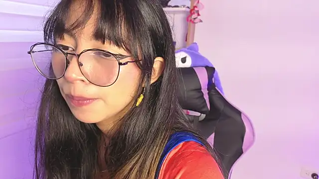 Snapshot of Yommi_Winx chatting on 11/13/25, 07:57 Yommi Winx online show from 11/13/25, 07:57