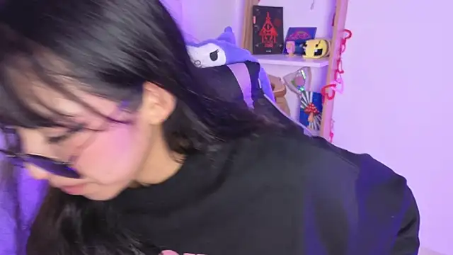 Snapshot of Yommi_Winx chatting on 11/16/25, 03:23 Yommi Winx online show from 11/16/25, 03:23