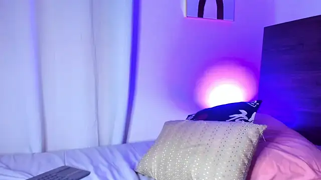 Martina Miiller online show from 03/18/25, 04:48