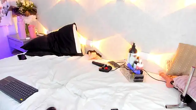 Martina Miiller online show from 04/01/26, 01:41