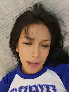 Snapshot of Lau1127 chatting on 05/29/26, 11:36 Lau1127 online show from 05/29/26, 11:36