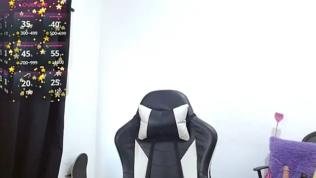 Kiara-Rider online show from 04/20/26, 02:53