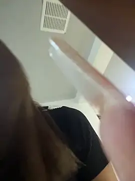 Nikol Rang   online show from 03/21/25, 05:00