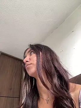 Nikol Rang   online show from 11/24/25, 05:45