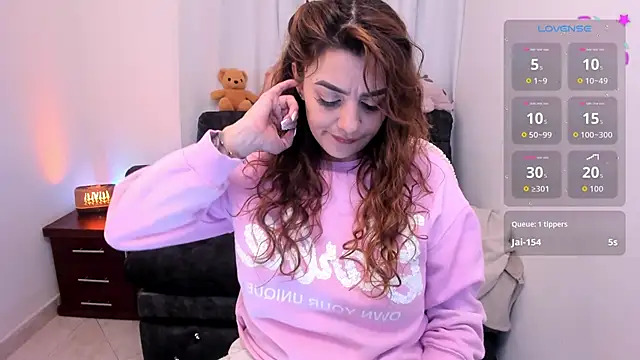 Lu perez online show from 04/20/26, 02:09