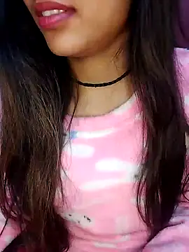 Sreya213 online show from 01/13/25, 10:14