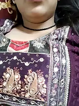 Sreya213 online show from 01/22/25, 08:06