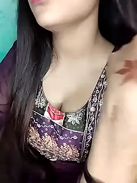 Sreya213 online show from 10/29/25, 03:53