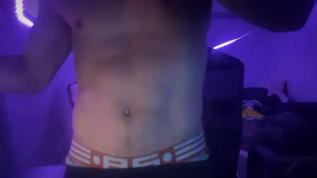 Snapshot of hot_shot_13 chatting on 12/10/24, 02:50 hot shot 13 online show from 12/10/24, 02:50