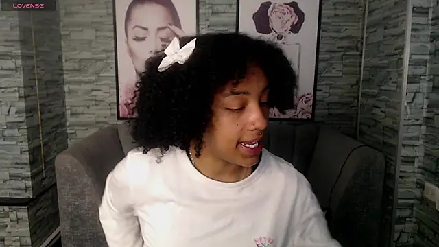 Violeth b online show from 10/03/25, 12:46