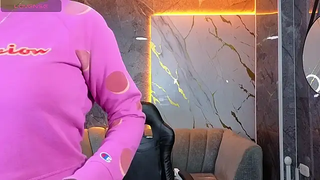 Violeth b online show from 10/18/25, 12:50