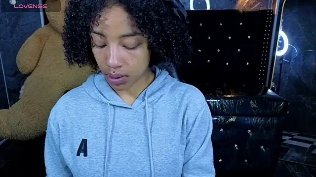 Violeth b online show from 03/23/26, 01:04