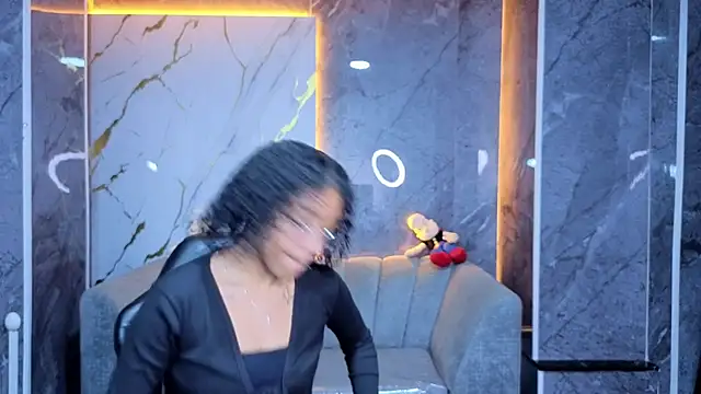 Violeth b online show from 04/10/26, 01:05