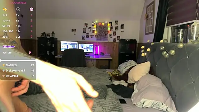 elina may online show from 02/19/25, 05:38