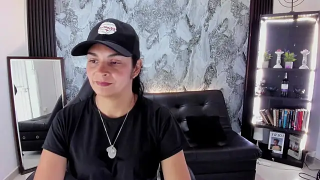 Carlota milf 30 online show from 03/29/26, 03:56