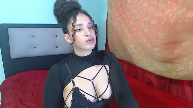 Snapshot of kalipso_n-jones chatting on 02/10/25, 02:48 kalipso n-jones online show from 02/10/25, 02:48