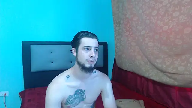 Snapshot of kalipso_n-jones chatting on 03/11/25, 03:23 kalipso n-jones online show from 03/11/25, 03:23