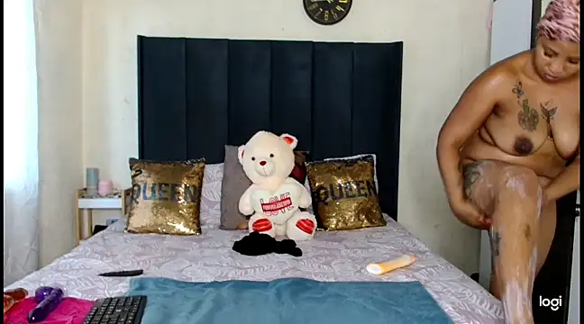 quenliyasa online show from 03/18/25, 08:58