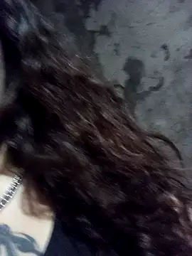 lucylovles online show from 02/12/25, 05:58