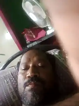 Snapshot of SSmadhu chatting on 10/28/25, 05:26 SSmadhu online show from 10/28/25, 05:26