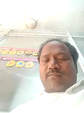 Snapshot of SSmadhu chatting on 11/14/25, 09:08 SSmadhu online show from 11/14/25, 09:08