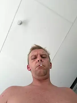 aus guy93 online show from 02/21/26, 05:52