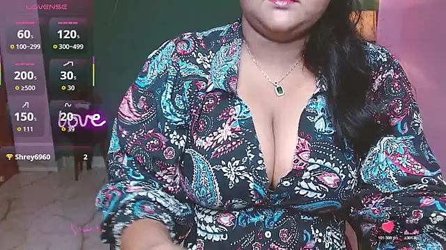 Snapshot of Naughty_Ayesha1 chatting on 10/27/25, 02:59 Naughty Ayesha1 online show from 10/27/25, 02:59