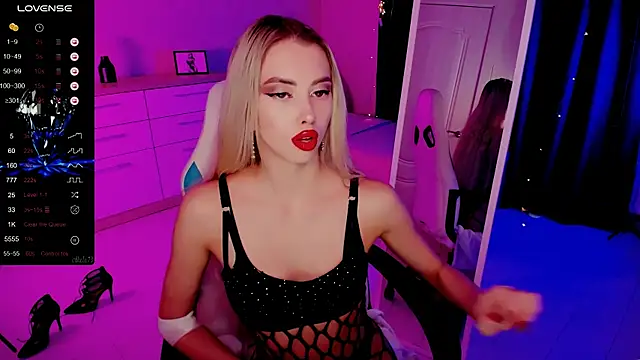 Emilia Klar online show from 11/08/25, 08:03