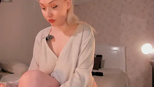 Allena moan online show from 04/26/26, 12:03