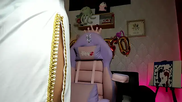 Alaia Love77 online show from 02/24/26, 10:08