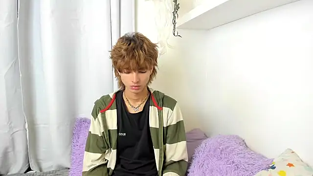 Snapshot of santy-kitty chatting on 02/12/25, 03:51 santy-kitty online show from 02/12/25, 03:51