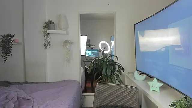 Snapshot of santy-kitty chatting on 12/05/25, 02:31 santy-kitty online show from 12/05/25, 02:31