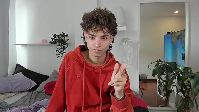 Snapshot of santy-kitty chatting on 01/12/26, 05:07 santy-kitty online show from 01/12/26, 05:07