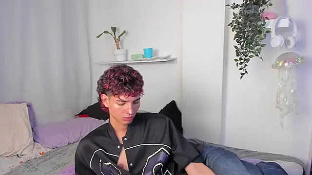 Snapshot of santy-kitty chatting on 02/27/26, 02:22 santy-kitty online show from 02/27/26, 02:22