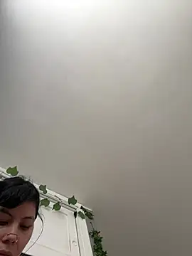 Snapshot of EemaHaruki chatting on 12/13/24, 05:54 EemaHaruki online show from 12/13/24, 05:54