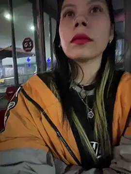 Snapshot of EemaHaruki chatting on 02/18/25, 12:15 EemaHaruki online show from 02/18/25, 12:15