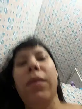 Snapshot of EemaHaruki chatting on 12/17/25, 07:20 EemaHaruki online show from 12/17/25, 07:20