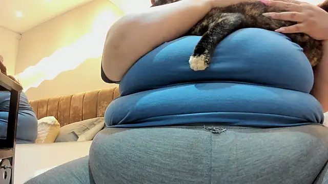 Alisson am online show from 11/21/25, 11:20