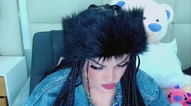 Snapshot of NathaliaCross chatting on 01/22/25, 04:33 NathaliaCross online show from 01/22/25, 04:33