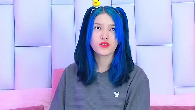 AlliciaKim online show from 03/18/25, 07:20