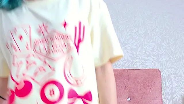 AlliciaKim online show from 09/19/25, 07:25