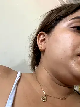 perlita05 online show from 09/09/25, 08:30