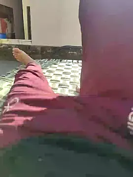 youngbull 21delhi online show from 12/14/24, 05:29