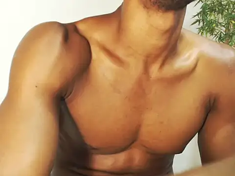 MAXIMO JHONS online show from 10/02/25, 04:41