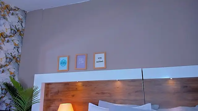 EmaBakker online show from 03/18/26, 10:40